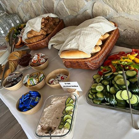 Wellness Penzion Marta Kuklík Eksteriør billede